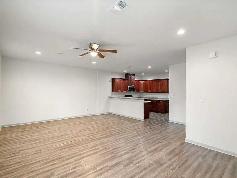 2702 Appian Way — Photo 10
