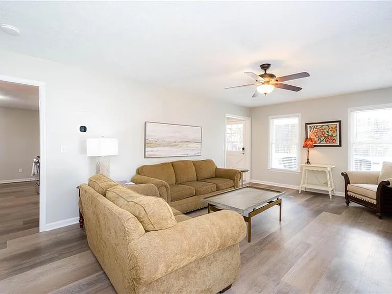 302 Independence Way — Photo 15