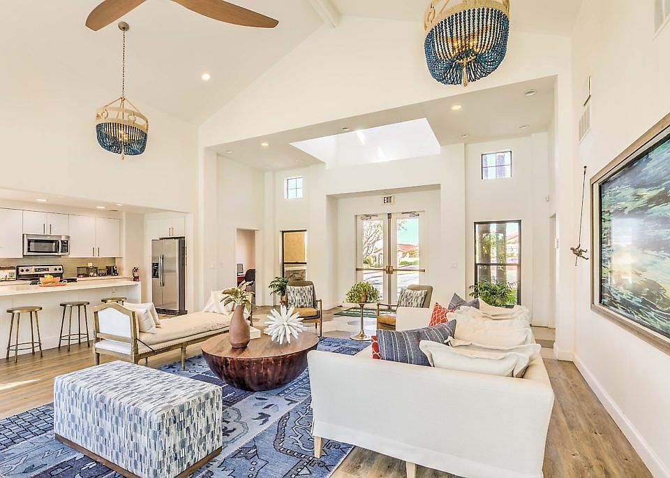 1st image of 15909 Avenida Venusto #718