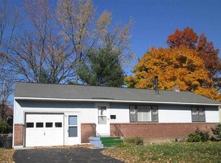 38 Forest Dr, Albany, NY 12205