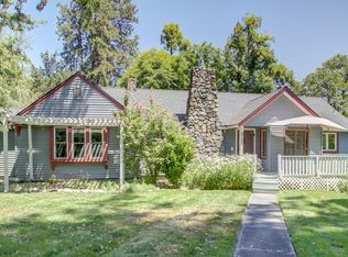 3184 Old Stage Rd, Central Pt, OR 97502