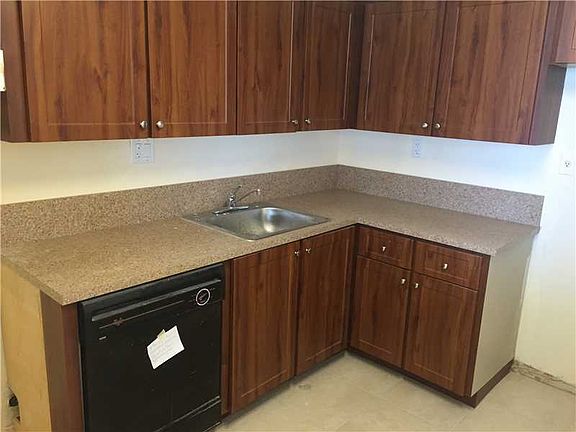 2nd image of 16558 NE 26th Ave APT 3C