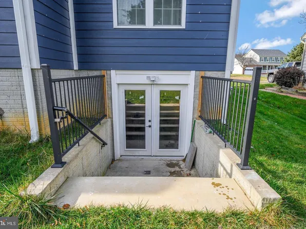 20 Dawson Dr APT 2, Fredericksburg, VA 22405