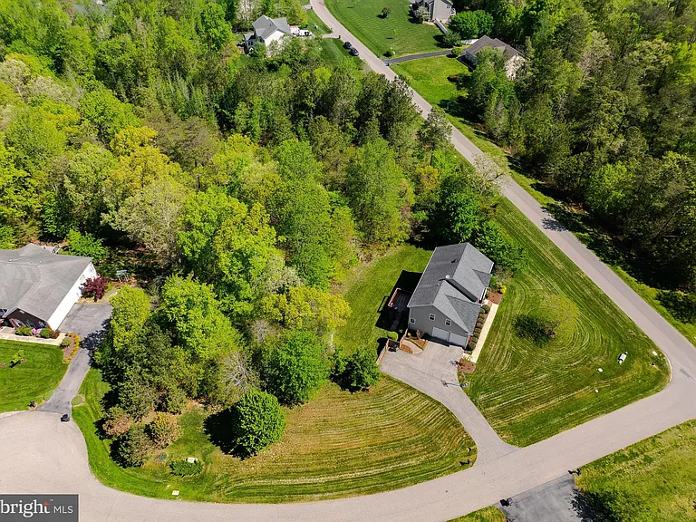 23017 Holloway Ct — Photo 81