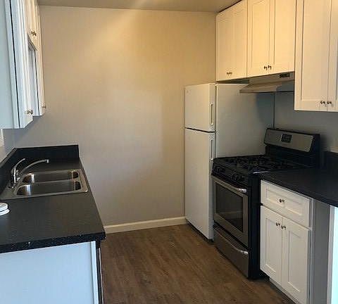 2nd image of 4280 Schoolridge Ln APT A