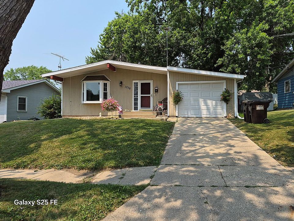 1st image of 1238 Hillcrest Ln