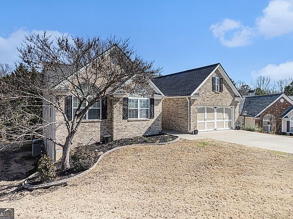 3rd image of 213 Overlook Ct