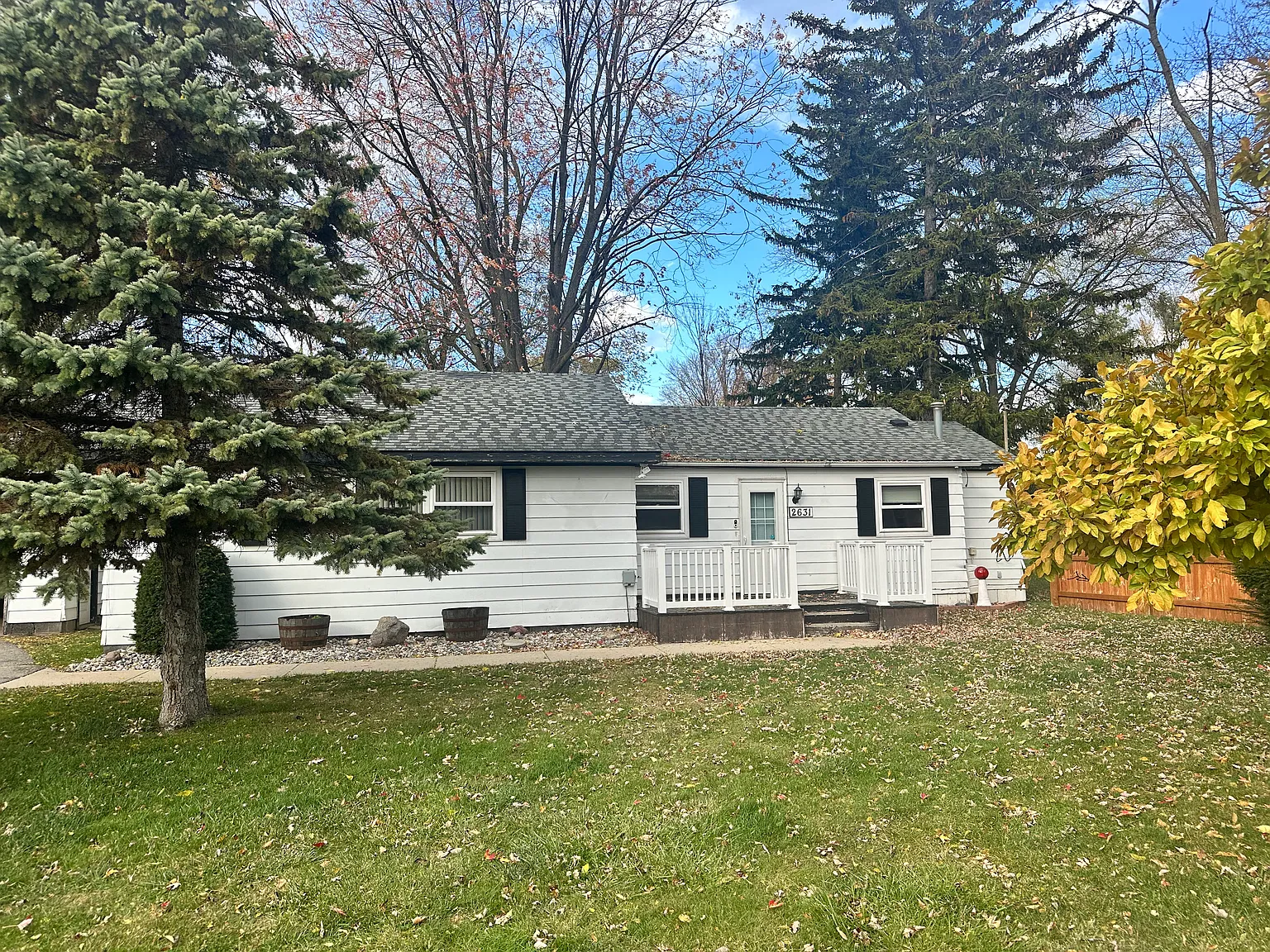 2631 Tatham Rd — Photo 2