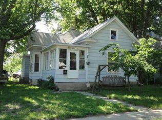 1025 N York Ave, York, NE 68467