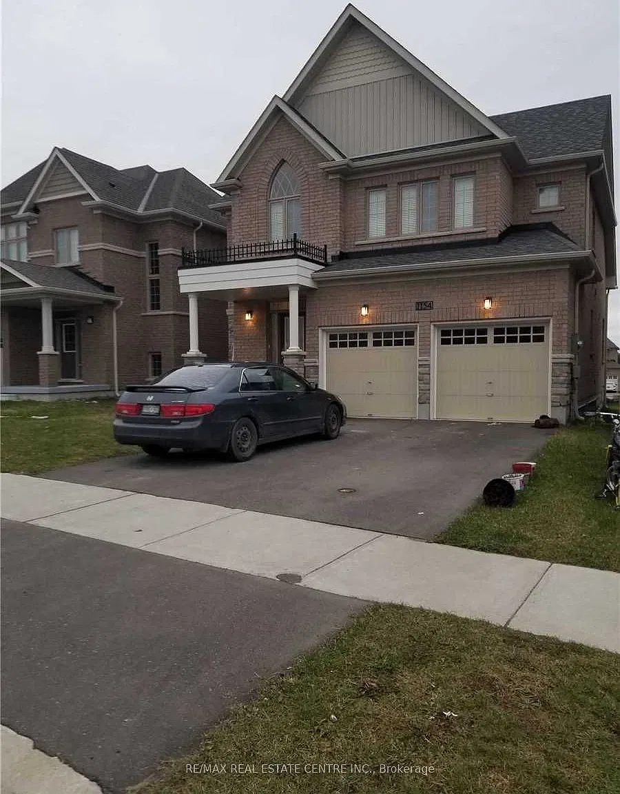 4 bed, $2,900 — Photo 2