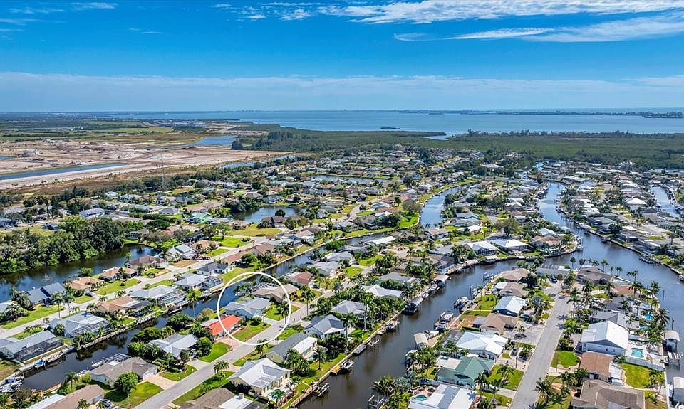 1st image of 4515 Mangrove Point Rd