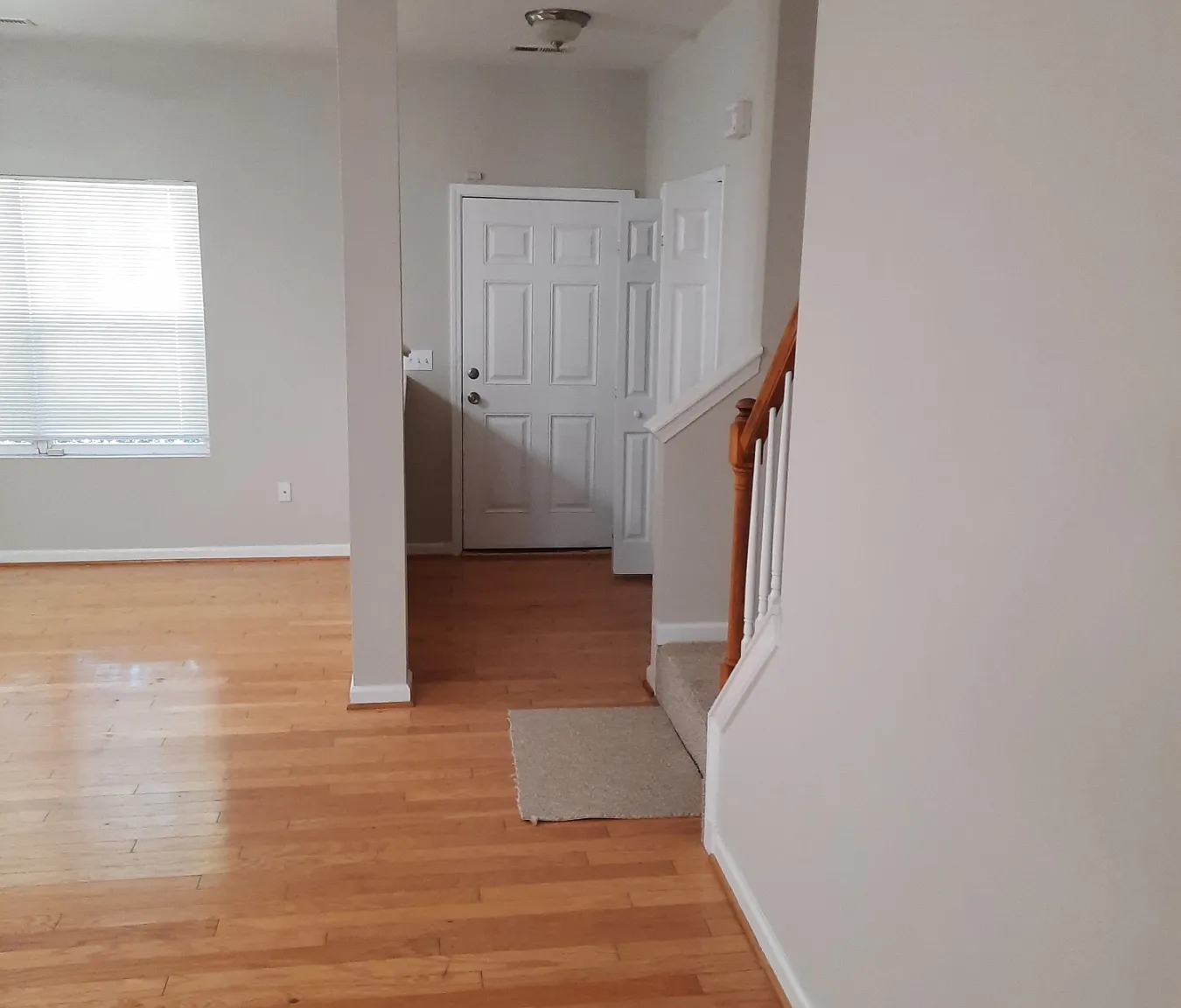 3 bed, 2.5 bath, 1520 sqft, $1,600 — Photo 3