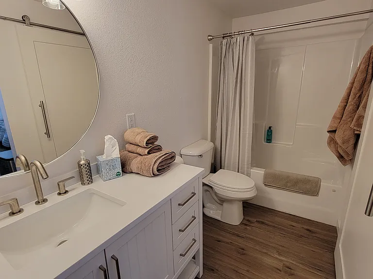 857 Pine Hollow Rd — Photo 3