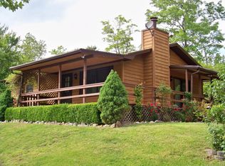 25 Laurel Knoll Rd, Franklin, NC 28734