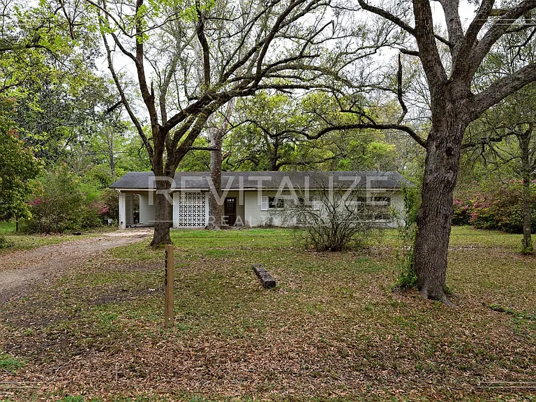 3230 Greenleaf Ct — Photo 3