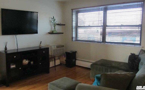 3rd image of 80 Lincoln Ave