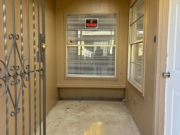 3rd image of 10011 Caribou Dr Unit C