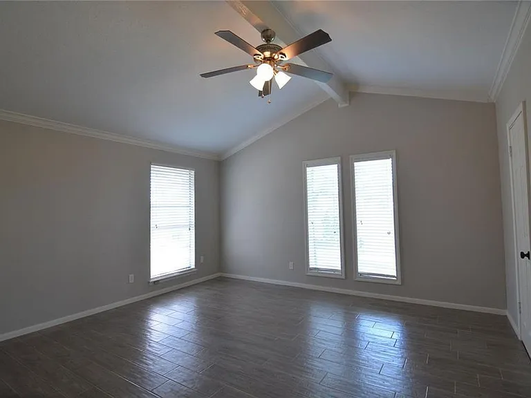 19118 Challe Cir W — Photo 17