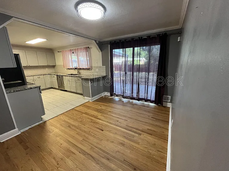 12517 E 31st Ave — Photo 6