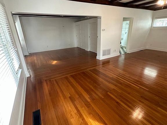 4th image of 3550 4th Ave #1