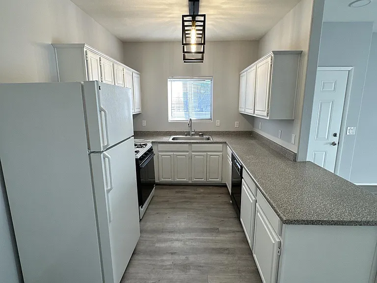 5655 E Sahara Ave #2055 — Photo 9