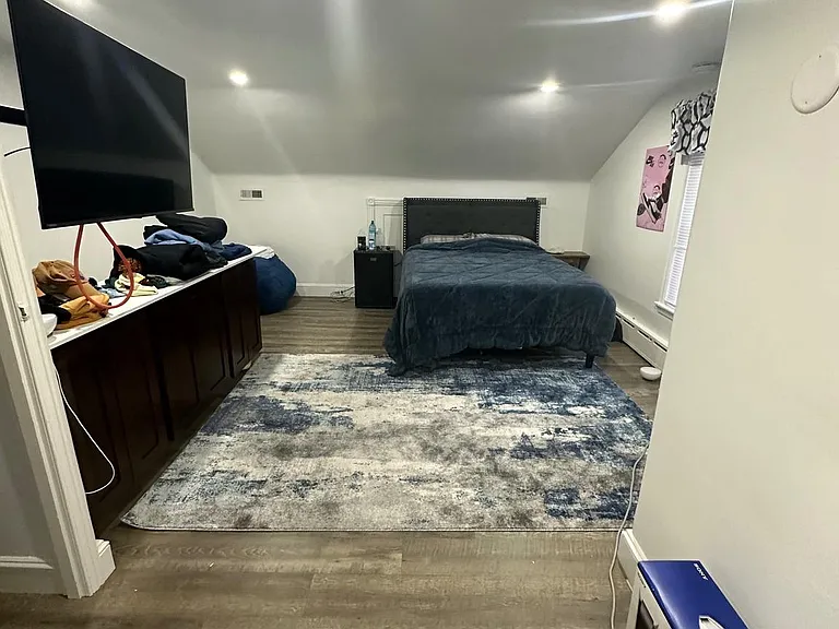 482 Martin St — Photo 18