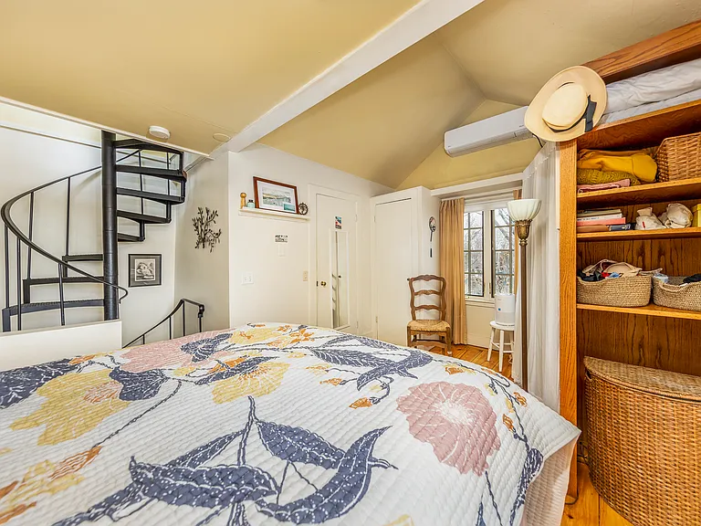 14 Nicholson Hl #B — Photo 12