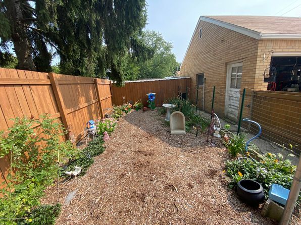 2304 Turner St, Lansing, MI 48906