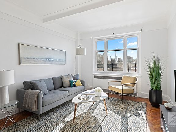 3rd image of 233 W 99th St APT 17D