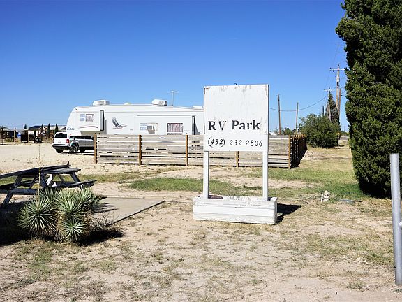 4th image of 4671 Highland Ln #1053