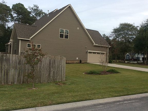 5th image of 310 Ardan Oaks Dr