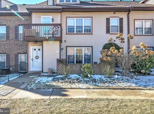34 Dogwood Ln #C-5, Horsham, PA 19044