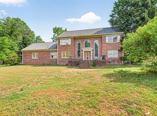 37 Simonton Rd, Lawrenceville, GA 30046