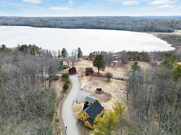 227 Warren Road, Pittston, ME 04345