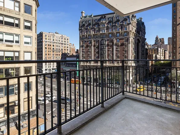 201 W 70th St APT 6D, New York, NY 10023