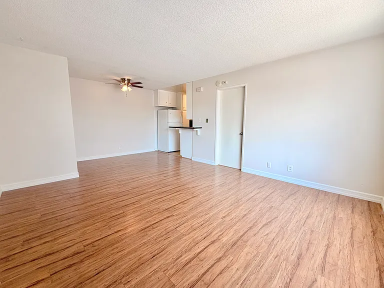 315 Gladys Ave #12 — Photo 1