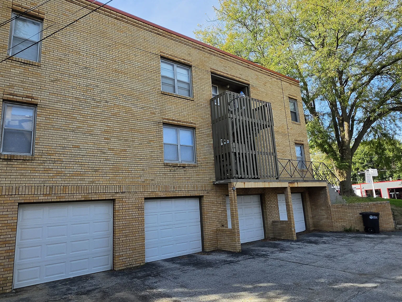 5057 Leavenworth St — Photo 4