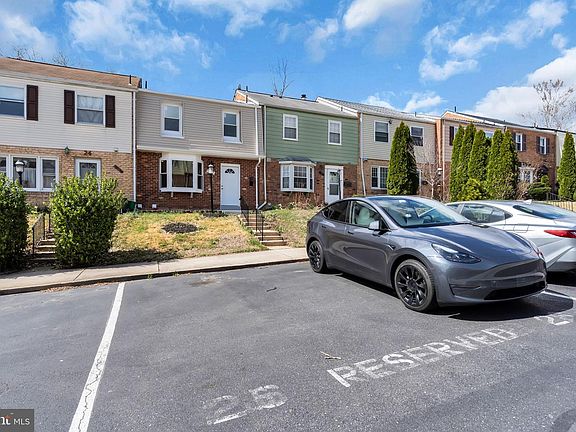 2nd image of 26 Timber Rock Rd