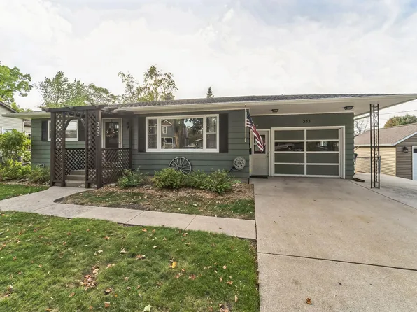 333 Adams Ave, Omro, WI 54963