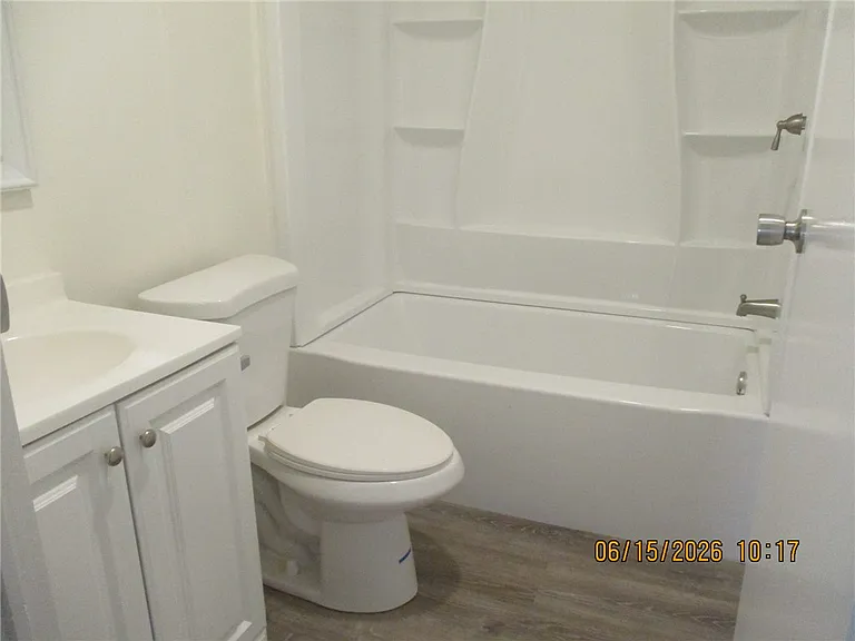 569 Harbor Dr — Photo 19