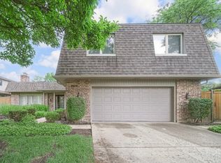 2699 Lisa Ct, Northbrook, IL 60062