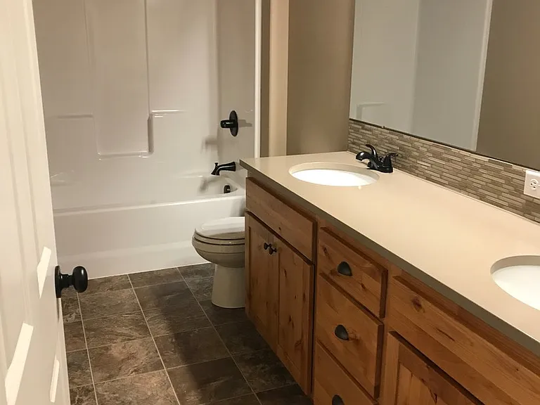 3077 NW Boxelder Ave — Photo 22