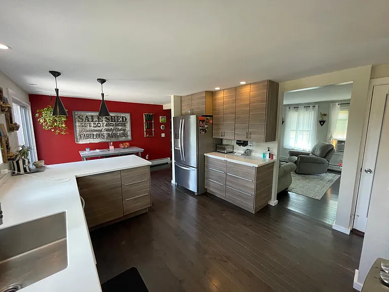 319 S Main St — Photo 14
