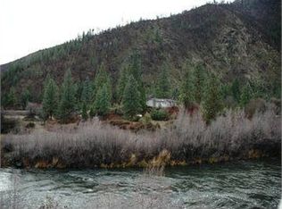 9521 Klamath River Rd, Yreka, CA 96097