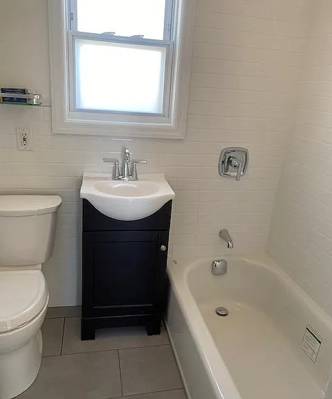 809 Clarence Ave #2 — Photo 11