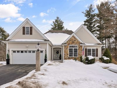 17 Canterbury Court, Salem, NH, 03079
