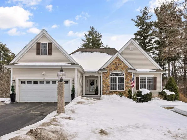 17 Canterbury Court, Salem, NH 03079