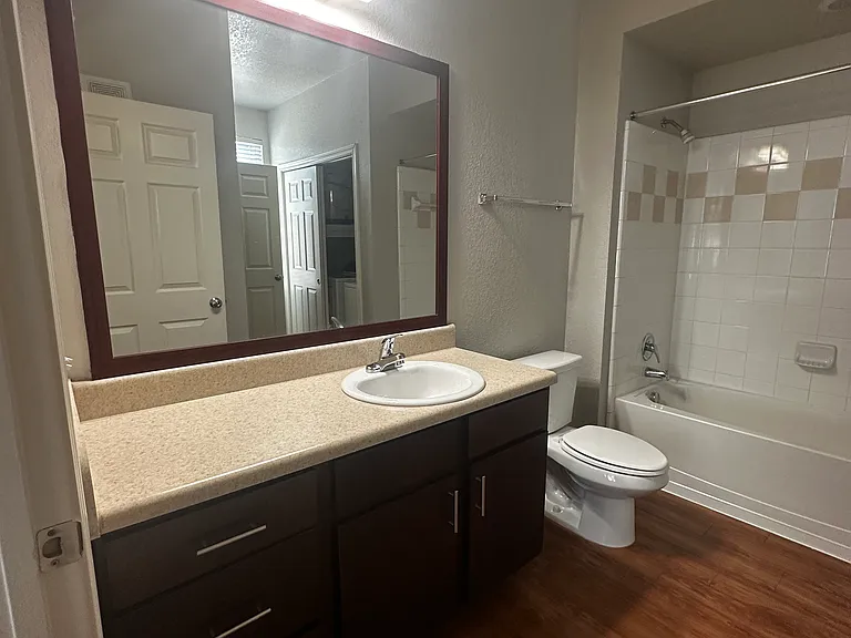 Medical Pkwy — Photo 15
