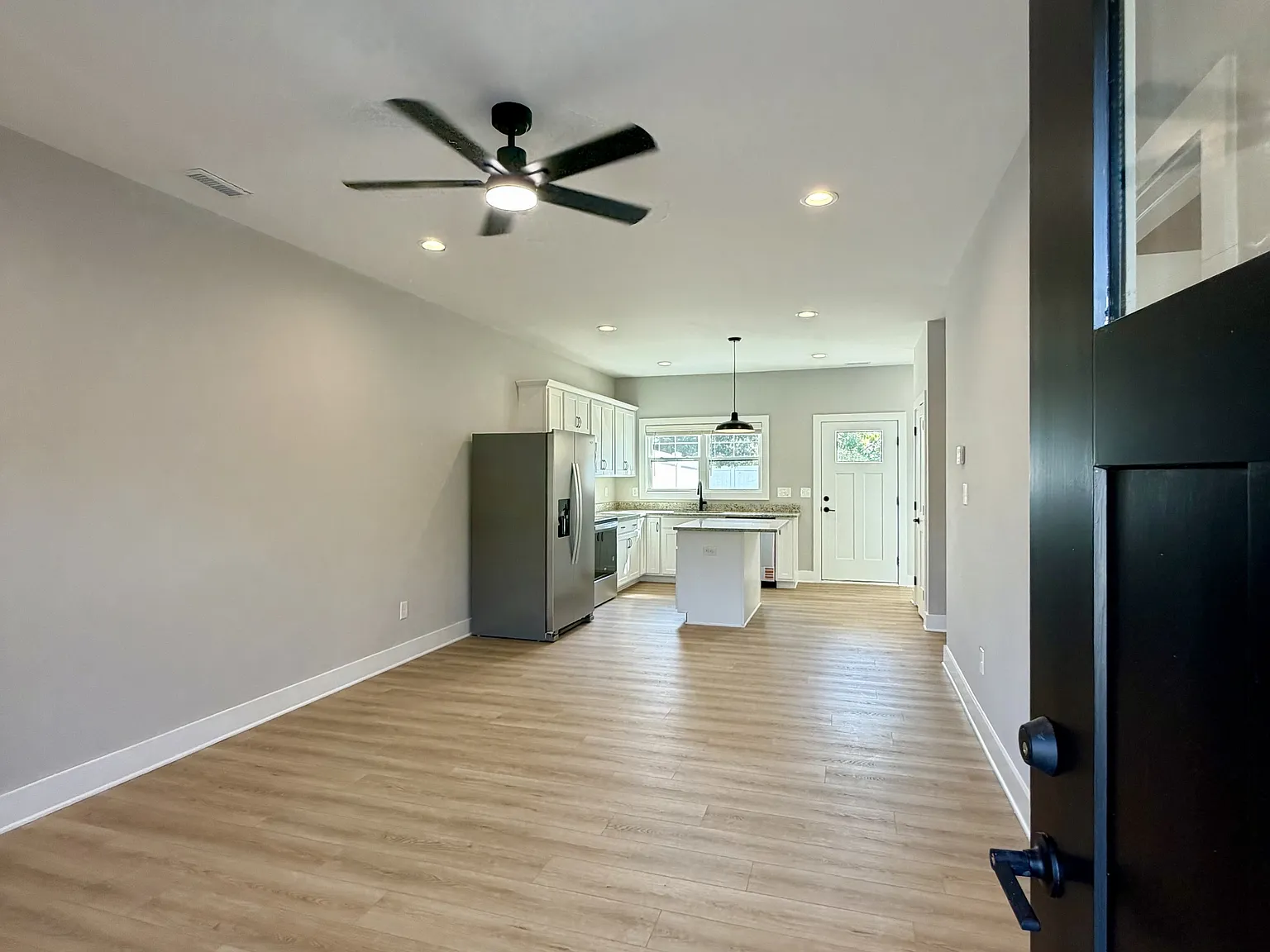 118 Beechwood Drive - B — Photo 2