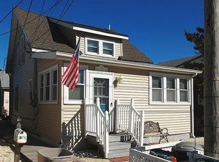 103 E 28th St #A, Ship Bottom, NJ 08008